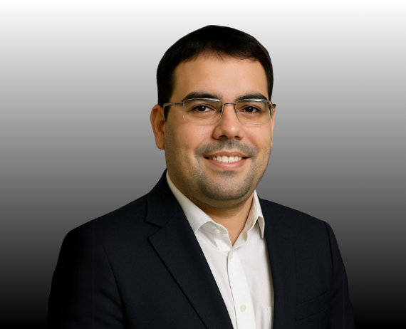 cbeefcba ae47 Portrait 33