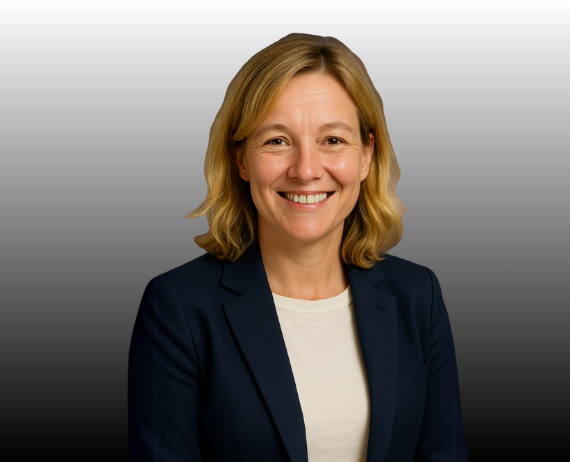 cbeefcba ae47 Portrait 33